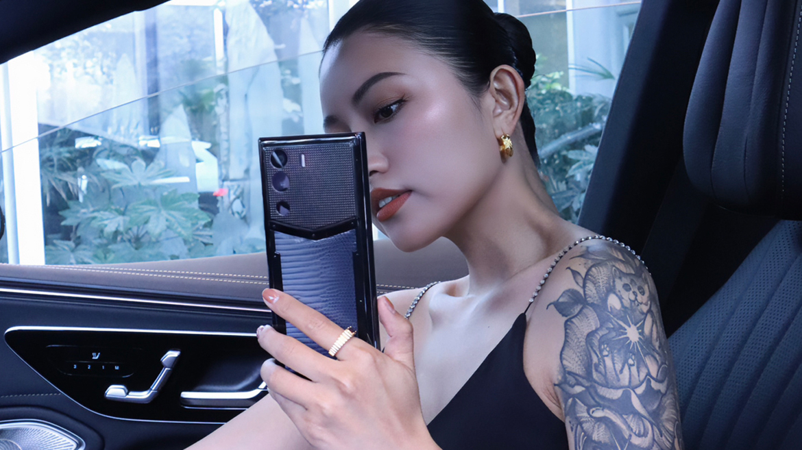 VERTU 纬图 | 威图手机网站| 新品1+10TB超级大内存