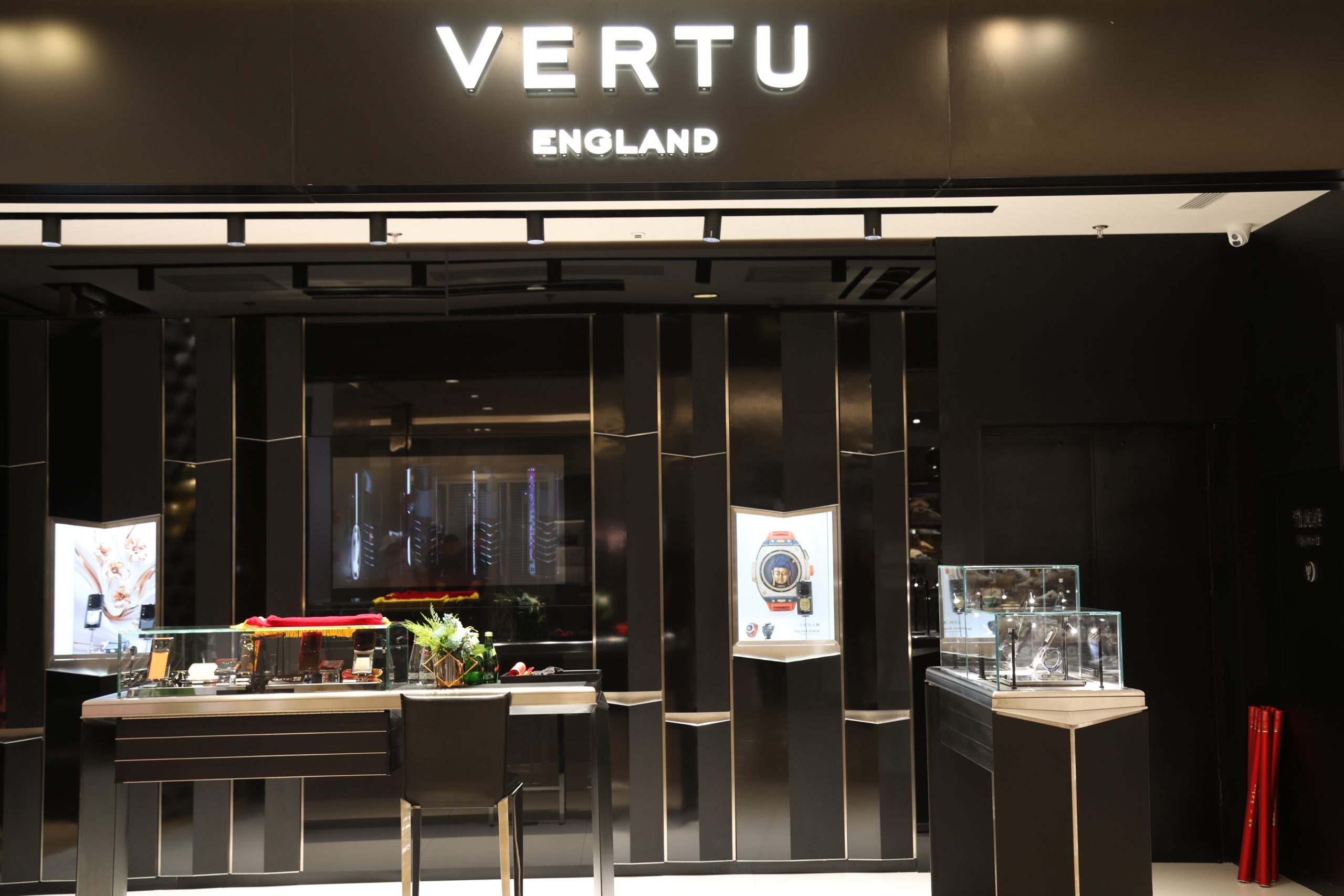 VERTU天津海信广场专卖店已正式开业 进店购机均有优惠